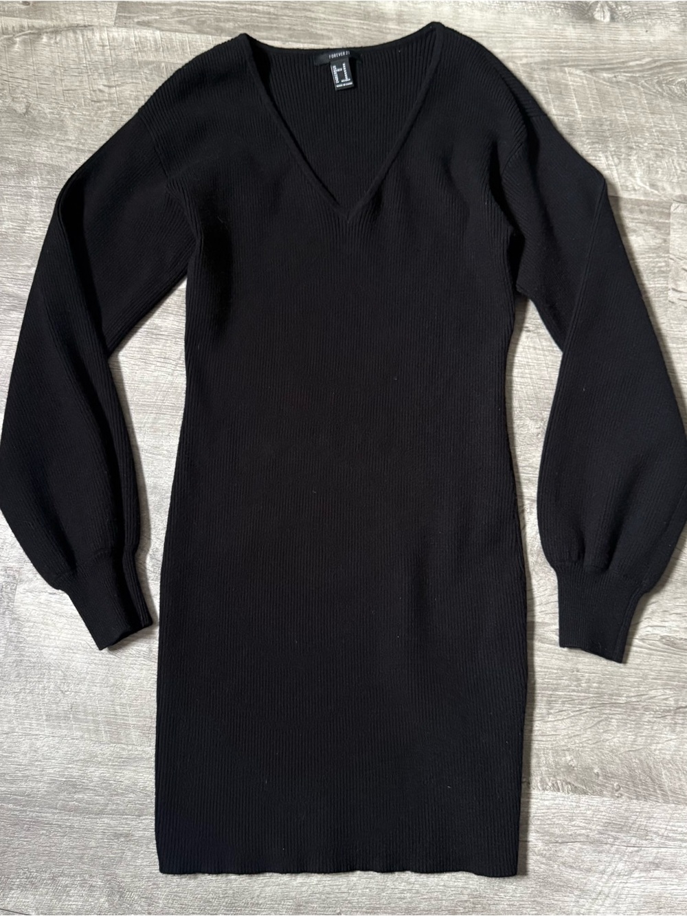 Forever 21 Black Ribbed V-Neck Knit Dress with Balloon Sleeves
